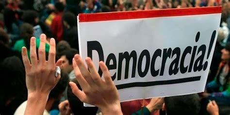 Democracia y política en américa latina. - Dna rna study guide answer key.