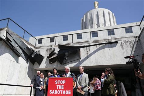 Democrats: Lives could be lost due to Republican walkout in Oregon Legislature