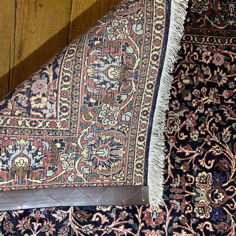 Demystifying the world of Oriental, Persian and other hand-knotted rugs