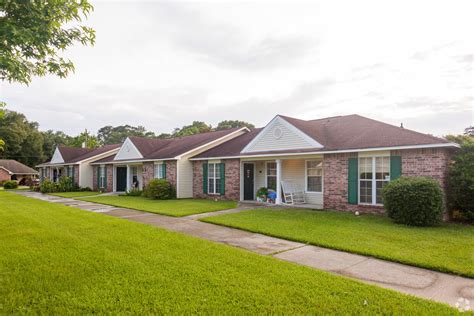 Denham springs apartments. 1-2 Beds. (225) 267-9067. Campus Crossings on Brightside. 1443 Brightside Dr, Baton Rouge, LA 70820. $395 - 950. Studio - 4 Beds. (225) 659-9372. Make your move hassle-free and find 1 furnished apartments for rent in Denham Springs. Enjoy the convenience of fully equipped living spaces without the added stress. 