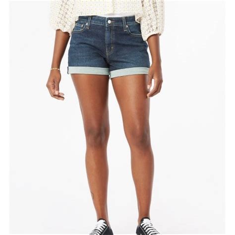 Denizen levi's shorts. Levi’s Shrink-to-Fit jeans shrink about 1 to 3 inches in the waist depending on size, and the inseam shrinks 3 to 4 inches. Larger sizes shrink more. Shrinkage in other Levi’s jeans is negligible. 