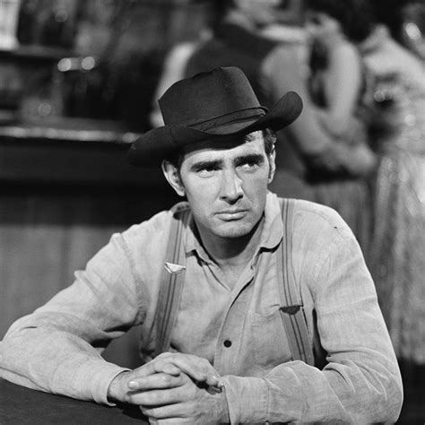 Dennis weaver gunsmoke. LOS ANGELES (AP) - Dennis Weaver, the slow-witted deputy Chester Goode in the TV classic western "Gunsmoke" and the New Mexico deputy solving New York crime in "McCloud," has died. The actor was 81. 