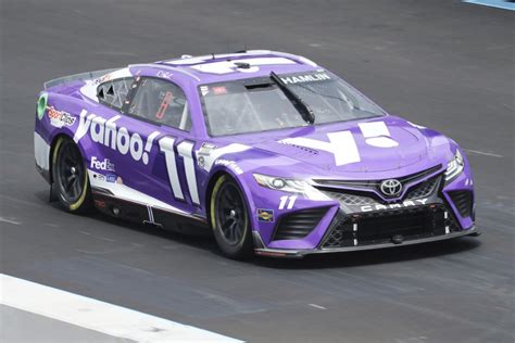 Denny Hamlin wins pole for NASCAR Cup Series' first street race in downtown Chicago