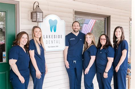 Looking for an experienced dentist near Bangor ME? Contact our dental 