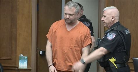 Dentist accused of killing wife by poisoning her protein shakes set to enter a plea to charges