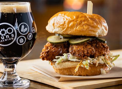 Denver’s best spicy chicken sandwich: Vote in the finals to see if Dave’s Hot Chicken or 300 Suns Brewing will win our March Madness bracket