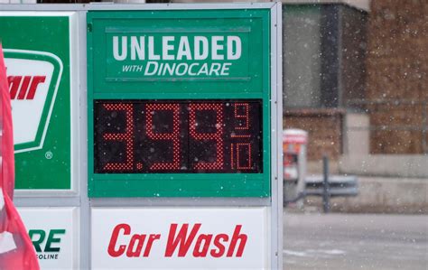 Denver gas prices rise 20 cents above national average