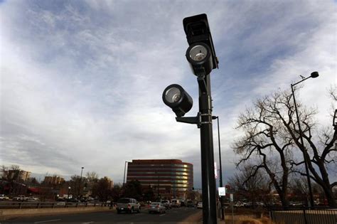 Denver traffic camera. Denver traffic reports. Real-time speeds, accidents, and traffic cameras. Check conditions on I-25, I-70 and other key routes. Email or text traffic alerts on your personalized routes. 