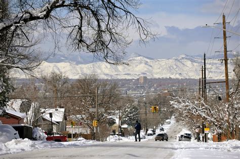 Denver weather: Mild in metro, snow in mountains