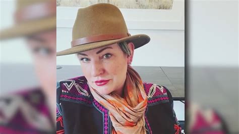 Denver woman creates online community to help those navigating through cancer