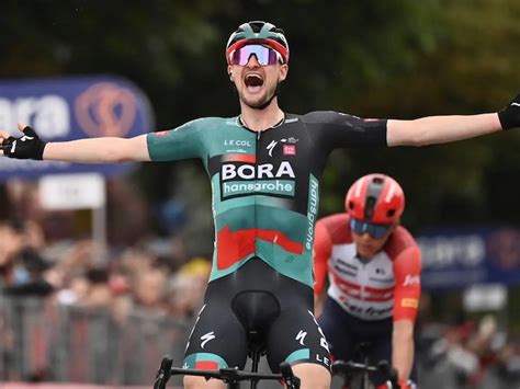 Denz claims first Grand Tours stage win, Thomas stays in Giro lead