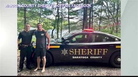 Deputies help distressed swimmers out of Hudson River
