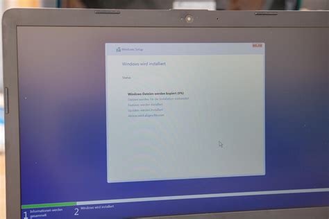 
Der Installationsprozess von Windows wird dann normal durchgeführt
