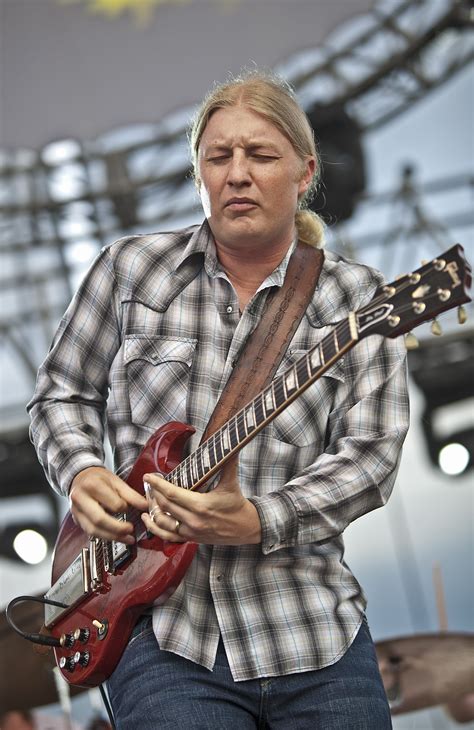 Derek Trucks. Follow Artist +. Dividing his time between the Allman Brothers, his own Derek Trucks Band, and guest appearances with such like-minded artists as Gov't Mule and Widespread Panic, Trucks has become a major player not only on the jam band scene but also in early 21st century rock music. Read Full Biography.. 
