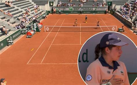 Descalifican a pareja de dobles del Roland Garros tras pelotazo a una recogepelotas