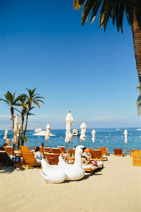Descanso beach club. Jan 5, 2024 - Surrounded by the rugged beauty of Descanso Canyon and the clear blue Pacific Ocean, Descanso Beach Club features Avalon’s only beach side restaurant and bar, where you can enjoy appetizers, entrée... 