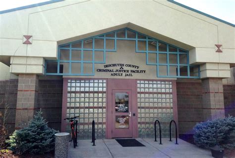 Booking - (541) 388-6682 Shift Supervisor - (541) 388-6687 *Read about the Deschutes County Sheriff's Office Adult Jail in Spanish. Deschutes County Adult Jail is part of Deschutes County Sheriff's Office in Oregon. Find out about our inmate services, court information and how to post bail.. 