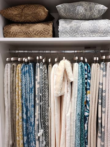 Describe an object in your house. .  for example, Pillow, Blanket, Wardrobe, Hanger,...