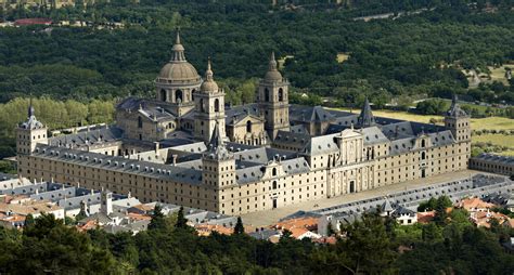 Descripcion del real monasterio de san lorenzo de el escorial. - Yrittajien elaketurva ja sukupolvenvaihdokset (tutkimuksia / elaketurvakeskus).
