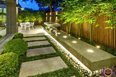 Design in landscape. Dallas Landscape Architect specializes in the design of luxury modern residential properties, swimming pools and outdoor living areas. 