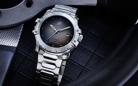 Designer Swiss-Made Watches Nove