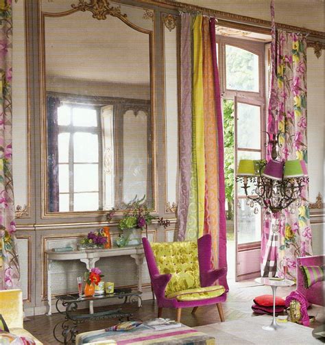 Designers guild. Established in 1970 by Tricia Guild, Designers Guild designs and wholesales furnishing fabrics, wallcoverings, upholstery and bed and bath collections worldwide. The company is headed and owned by brother and sister, Tricia Guild, Founder and Creative Director, and Simon Jeffreys, Group Chief Executive. The Designers Guild business philosophy ... 