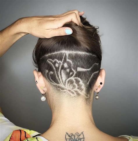 Shaved ‘X’ Design Back of Head. @hugosalon. Express your indivi