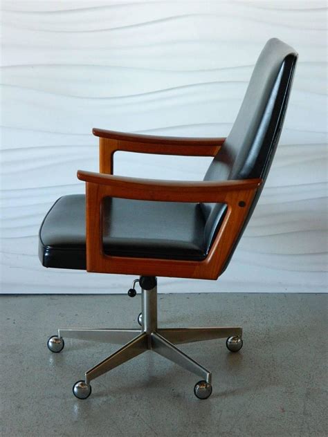 Desk chair mid century. 
