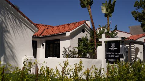 Despite soaring mortgage rates, California home prices keep rising