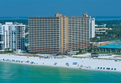 Destin family resorts. The Gulfarium is located on Okaloosa Island just outside Destin. It is part of Destin’s Fort Walton Beach area and well worth a visit. Location: 1010 Miracle Strip Pkwy SE, Fort Walton Beach, FL 32548. Pro Tip: If possible visit in the off season. 