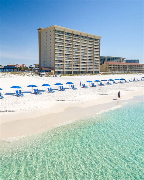 Destin gulfgate. Destin Gulfgate has excellent WiFi, making it easy for you to continue working or virtual learning from the beach. Here are four fun and educational attractions to enhance your school day while you’re visiting. 
