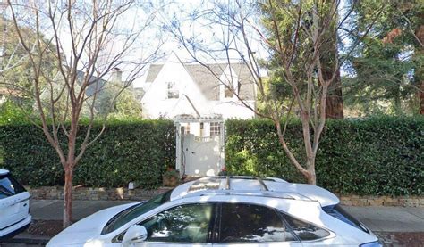 Detached house in Palo Alto sells for $2.7 million