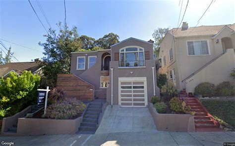 Detached house sells in Oakland for $1.6 million