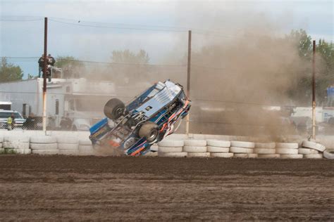 Details on PhotoBilly accident in IOWA STLRacing.com