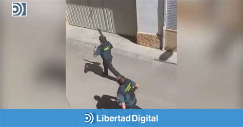 Detienen a un agente francés tras disparar mortalmente a un adolescente durante un control de tráfico
