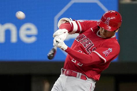 Detmers takes no-hitter into 8th inning, Ohtani hits 42nd homer as Angels beat Rangers 2-0