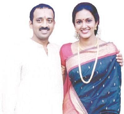 Devadarshini husband name
