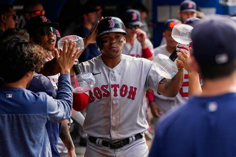 Devers makes Red Sox history with Hail Mary home run but can’t prevent Blue Jays sweep