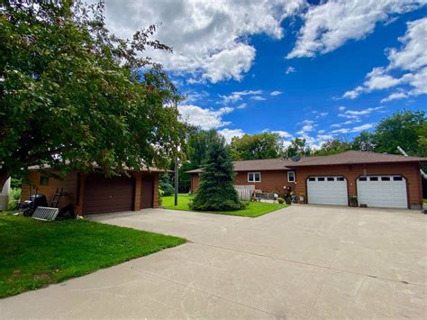 Devils lake real estate. 1635 NE East Devils Lake Rd is a 3,923 square foot house on a 0.53 acre lot with 4 bedrooms and 3 bathrooms. This home is currently off market - it last sold on August 09, 1996 for $155,000. Based on Redfin's Otis data, we estimate the home's value is $1,464,769. Single-family. Built in 1997. 