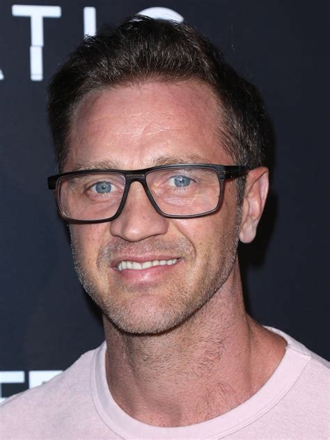 Devon sawa butt. .  ...