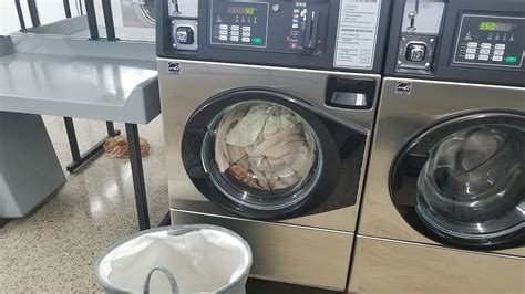 Whether you’re a busy professional or a parent with a large family, finding a laundromat with a large capacity is essential. Having access to high-capacity washing machines and dry.... 