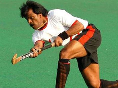 Dhanraj pillay hockey player biography sample