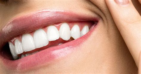 Dişlerin beyaz olması için ne yapılmalı
