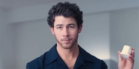 Feb 13, 2023 · He didn’t even try to sing the message. San Diego-based Dexcom introduced its new G7 CGM continuous blood monitoring system with singer Nick Jonas, who has type 1 diabetes, telling the camera ... 
