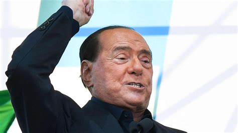 Diagnostican leucemia a Silvio Berlusconi, según un diario italiano