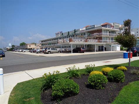 Diamond Crest Motel - Wildwood, NJ - New Jersey