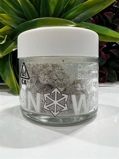 Diamond infused weed. 3.5 grams = 2.5 grams of flower + 1 gram of diamonds. The Snow brand uses the highest grade of diamond extraction methodology to infuse only the best indoor grown cannabis flowers. At SNOW, we don’t use THCa powder like standard diamond extractors. The process involves intense heating combined with patented procedures to craft the finest ... 