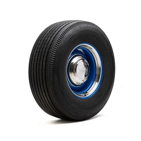 Diamondback tires. The Diamondback TR685 is a highway terrain, all-season tire that's designed for use on the steer axle of semi-trucks. With a flat footprint and ribbed tread design, the TR685 provides enhanced steering responsiveness and driving stability. 