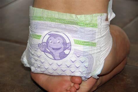 Diapers free. 5.3 million children in the U.S. aged three or younger live in poor or low-income families. 1 in 3 American families reports experiencing diaper need. Diapers cannot be obtained with food stamps. Disposable diapers cost $70 to $80 per month per baby. No state or federal child safety-net program allocates dollars specifically for the purchase of ... 