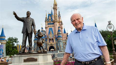 Dick Nunis, who helped expand Disney’s theme park ambitions around the globe, dies at age 91
